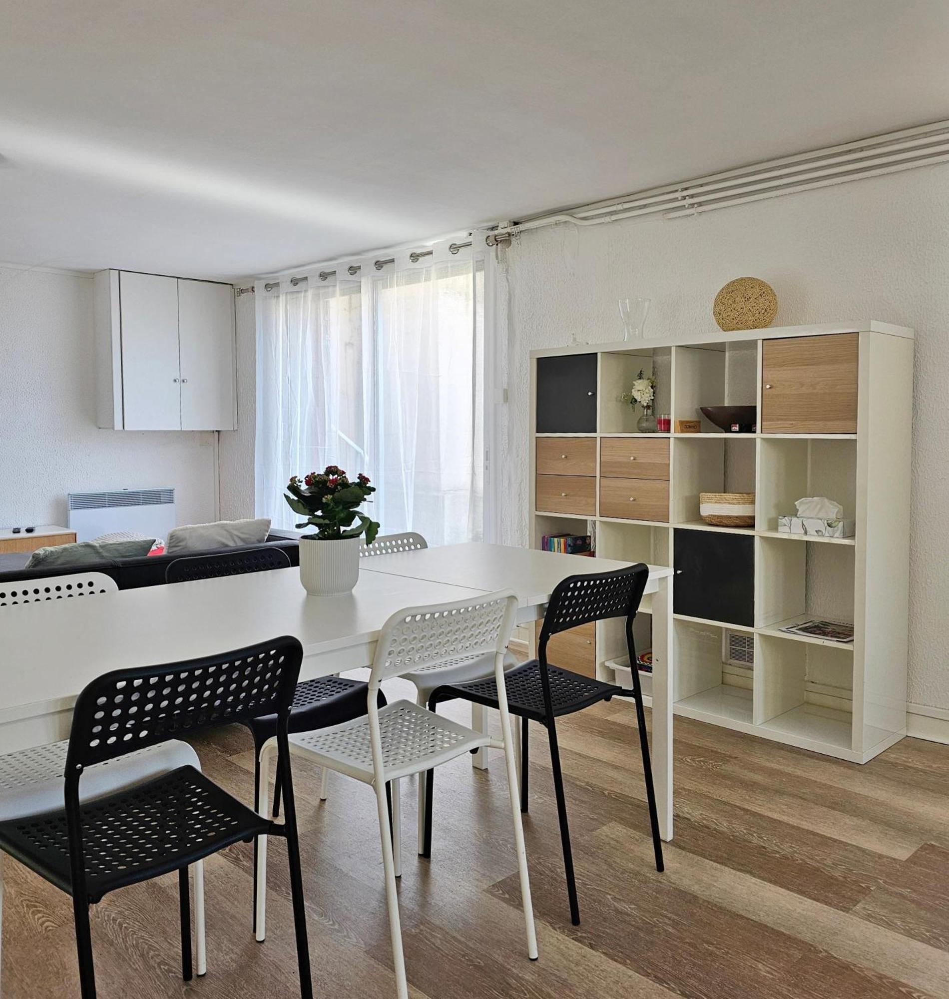Lumineux Et Calme En Rez-de-jardin Apartment