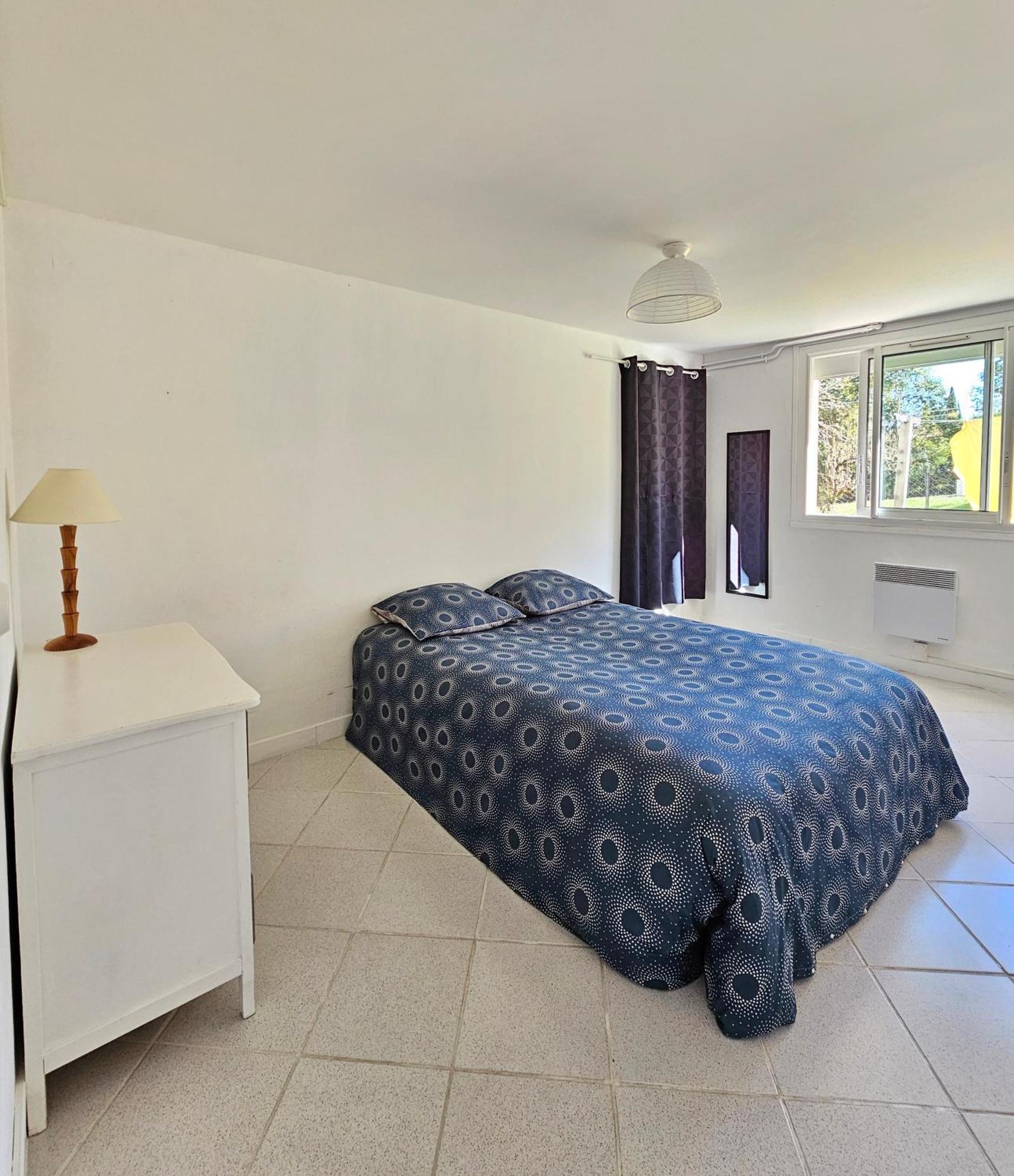 Lumineux Et Calme En Rez-de-jardin Apartment *